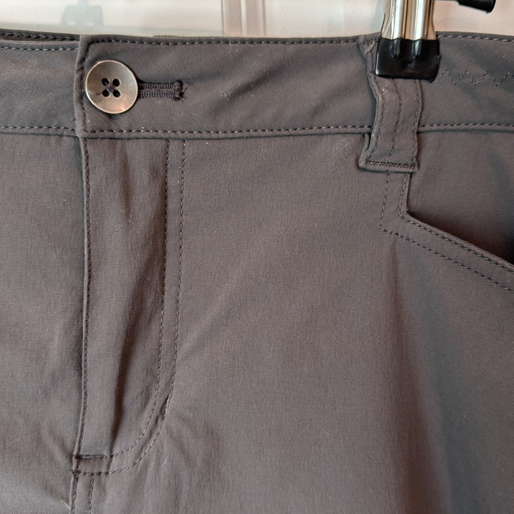 Eddie Bauer Horizon Adventure Golf Hiking Skort - Size 12 - Gray - Picture 2 of 9